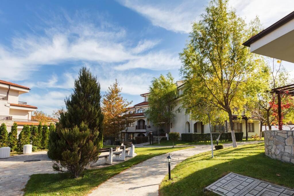 Lovely Apartment In Peaceful Family Spa Resort Near To Nesebar Kableshkovo  Ngoại thất bức ảnh